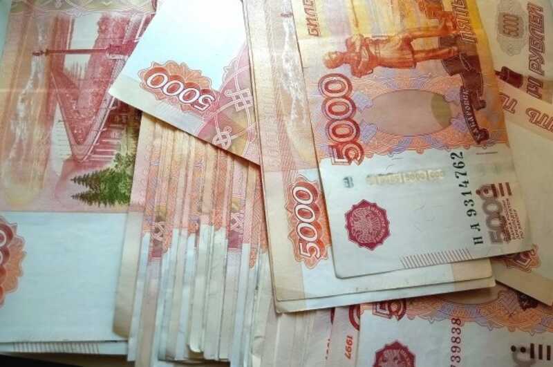 Россиянин лишился миллиона рублей в отделении банка