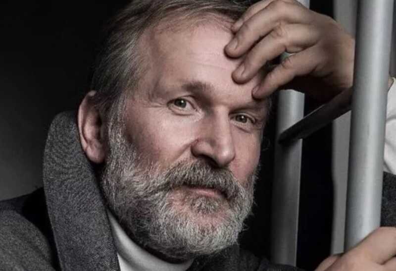Семья страдает: Добронравов пошел наперекор жене