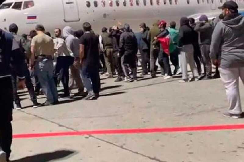 Полиция арестовала 201 человека после беспорядков в аэропорту Махачкалы