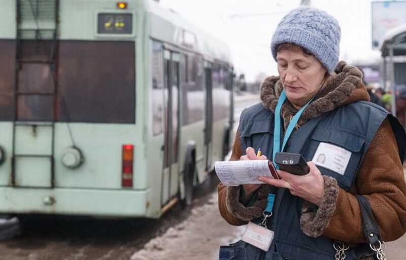 На севере Москвы пассажир напал на женщину-контролера