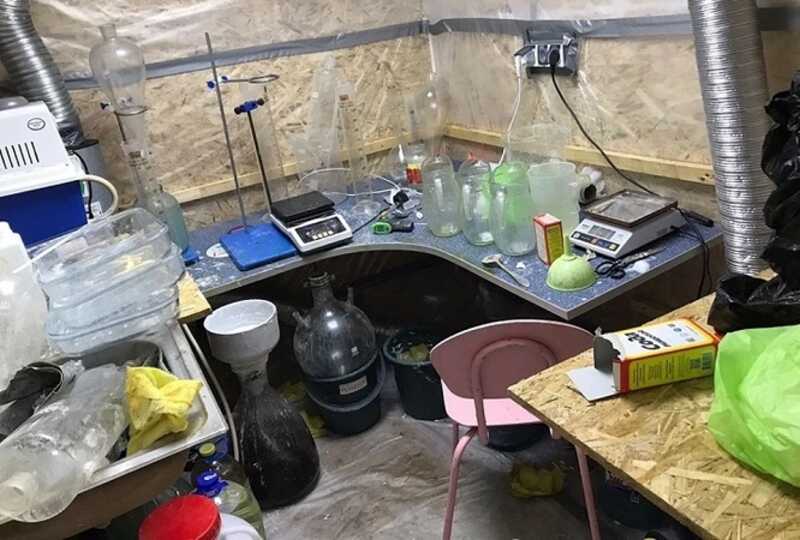 Лабораторию, где варили мефедрон, накрыли в Подмосковье