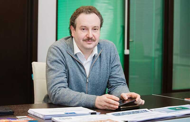 Металлолом гребут Ковшевным: кому выгоден закон о покупке "железок" за наличные