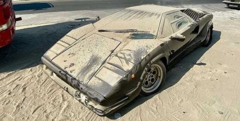 Заброшенная легенда: в пустыне нашли ничейный суперкар Lamborghini за $500 000