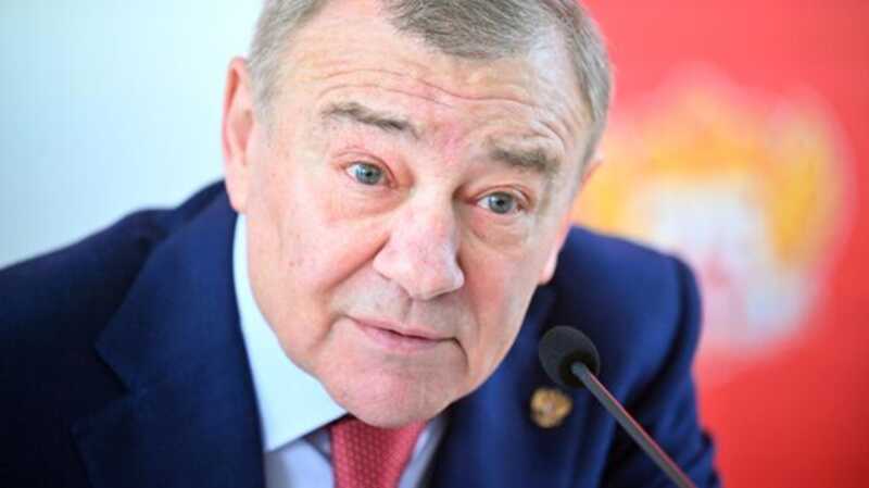 Ротенберги идут через пойму: Маканова "подставит" Яковлева?