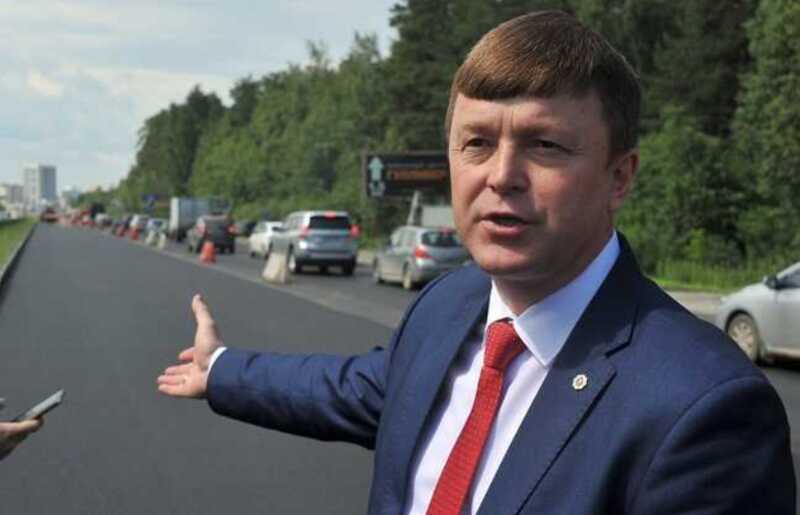 Старков "выпал" из куйвашевской обоймы: экс-глава свердловского Минтранса "сбежал" от уголовного дела?