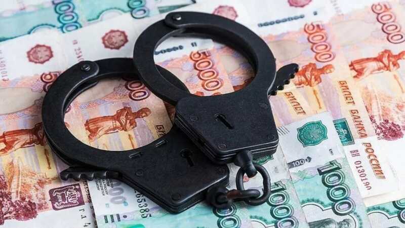 Новосибирского директора дорожной компании приговорили к семи годам за взятку