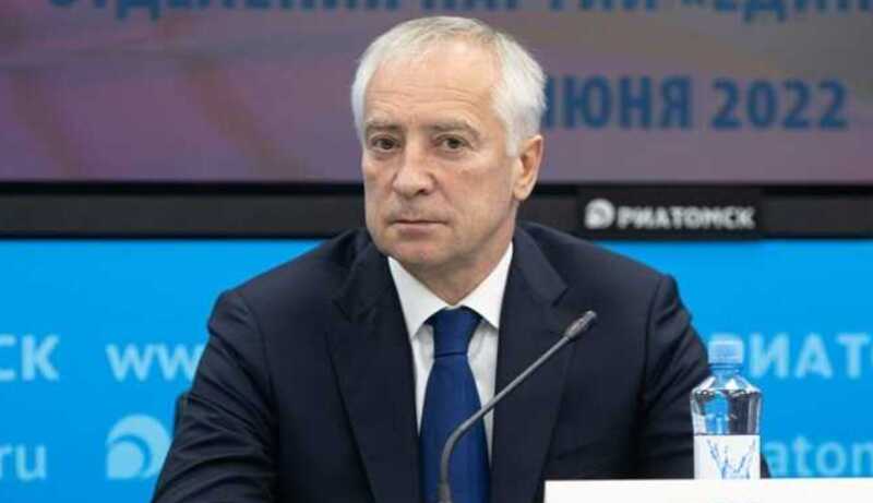 Мазур строгого режима: оппонентов губернатора просят "выйти"?