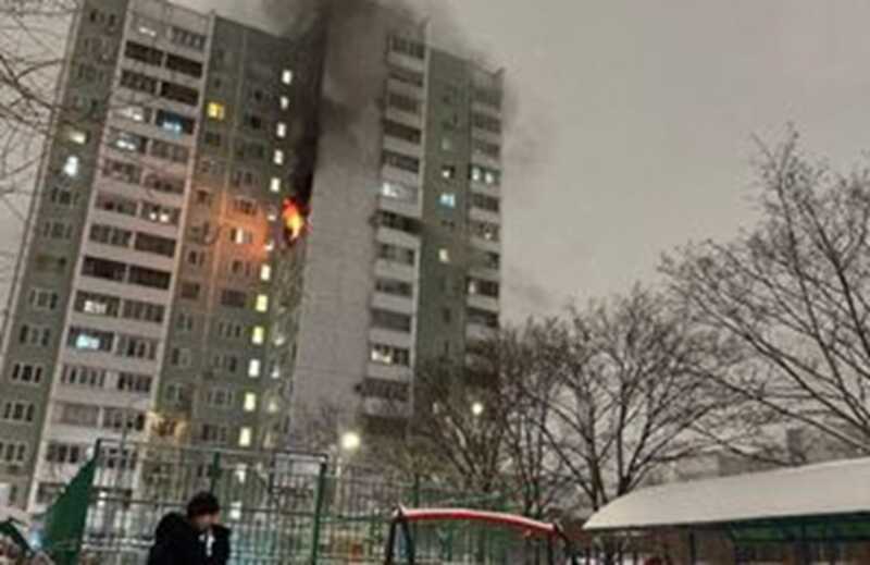 В центре Москвы вспыхнул пожар в многоэтажке