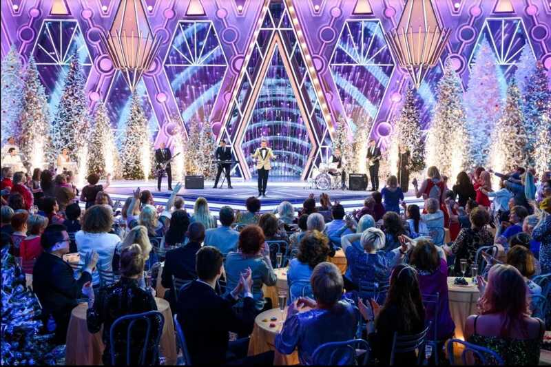 Кто будет вести "Голубой огонек-2024": названы пять известных имен