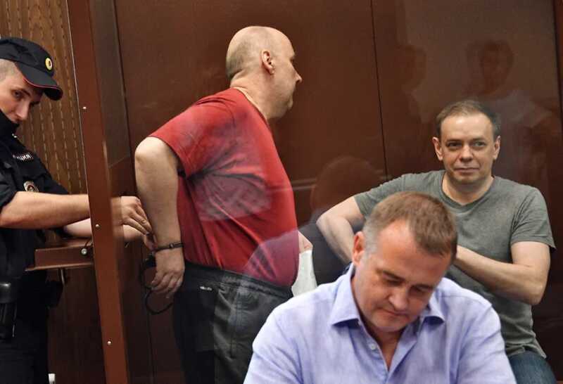 Дутые танки Здравило и Ликучева