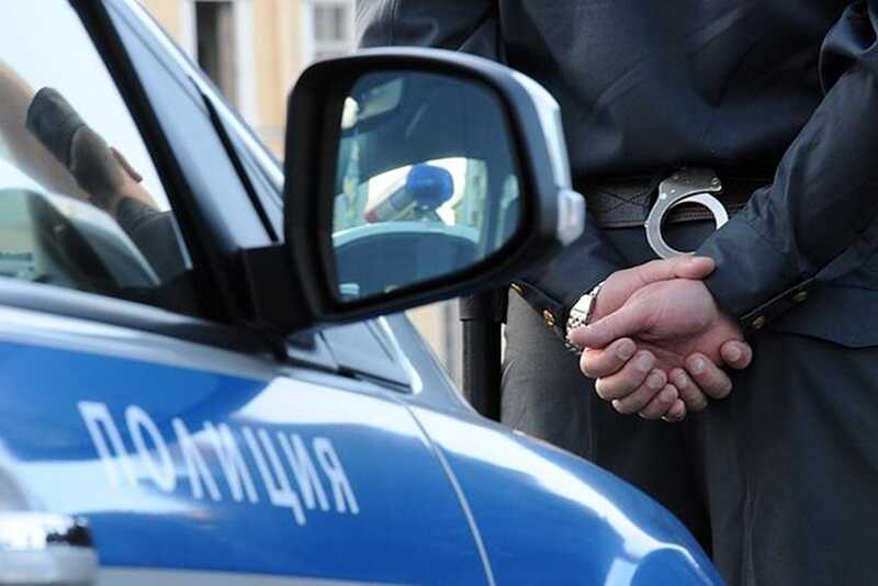 В отделе МВД Выборгского района в Петербурге начались обыски
