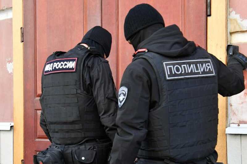 В администрации района российского города прошли обыски по делу об аферах