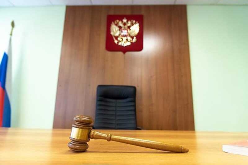 Россиянина оштрафовали за хулиганство с применением оружия
