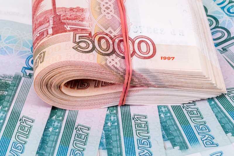 У полковника Захарченко никак не могут отобрать все деньги