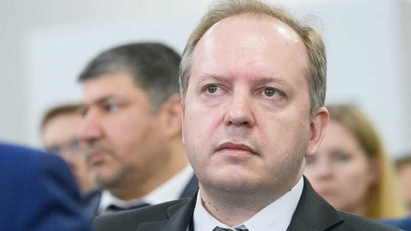 В доме задержанного свердловского экс-чиновника прошли обыски