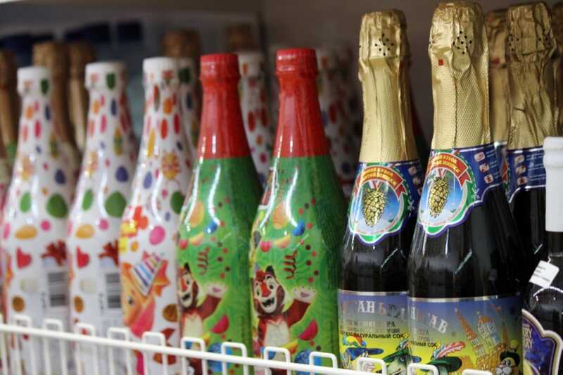 В Госдуме призвали переименовать детское шампанское