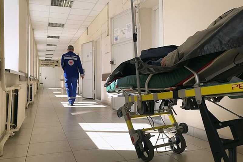 50-летний петербуржец попал в больницу с травмой головы после корпоратива