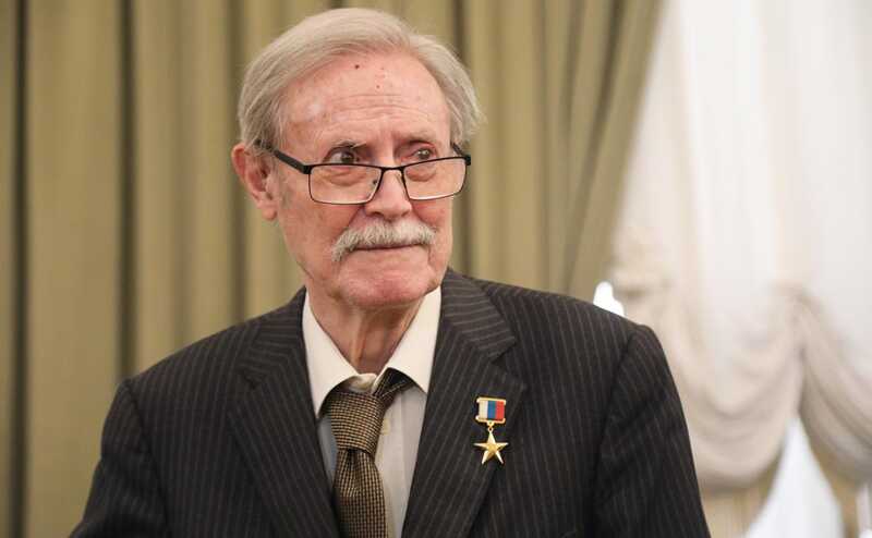Юрий Соломин встретит Новый год в больнице