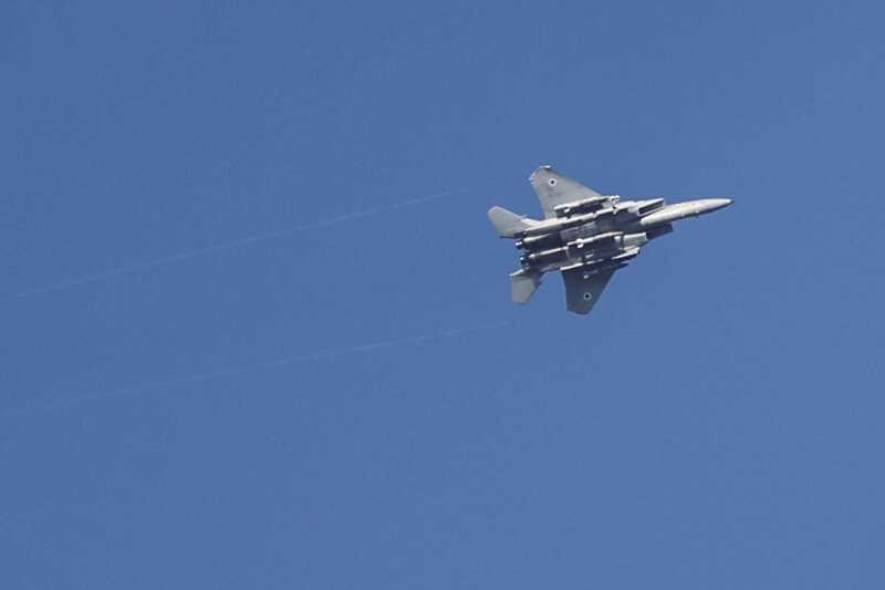 Израильские истребители выпустили шесть ракет по штабу ХАМАС в Бейруте