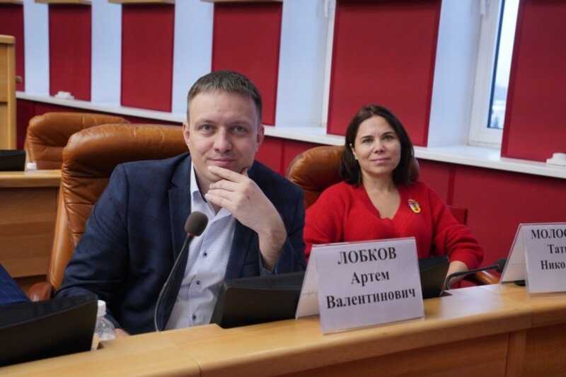 Артём Лобков: «тёмная лошадка» вырвалась вперёд?