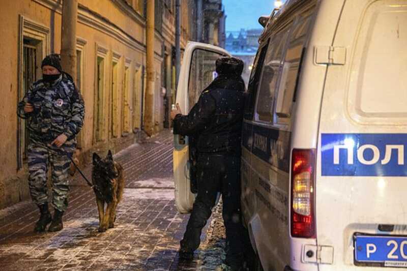 Сожитель избил стулом москвичку и отрезал ей палец