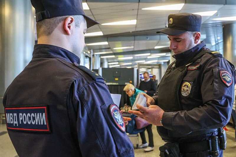 В московском аэропорту задержали троих депортированных из Турции россиян