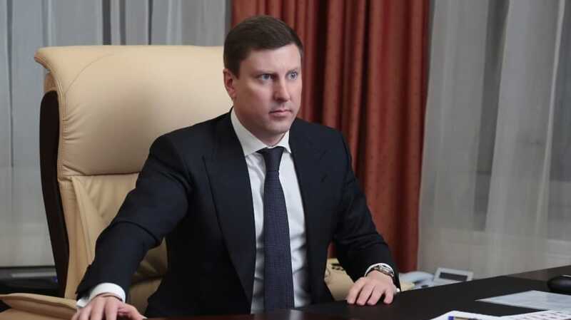 Выходец из ФСО, замглавы Росимущества «породнился» с Ротенбергами