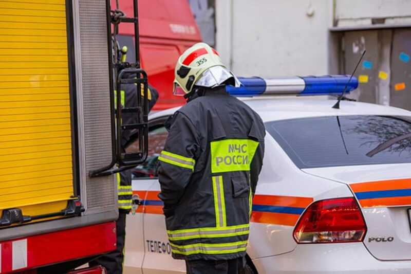 Четыре человека пострадали при взрыве газа в частом доме