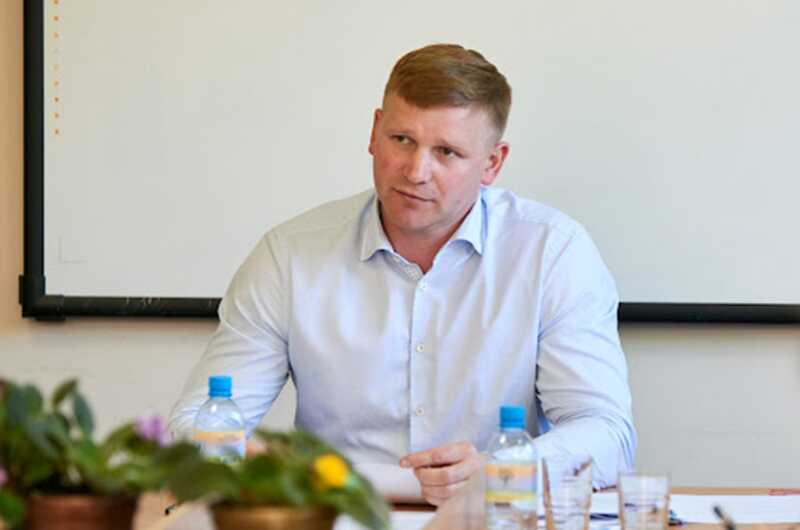Яхт-клуб "Ладожский" между Низовским и правосудием