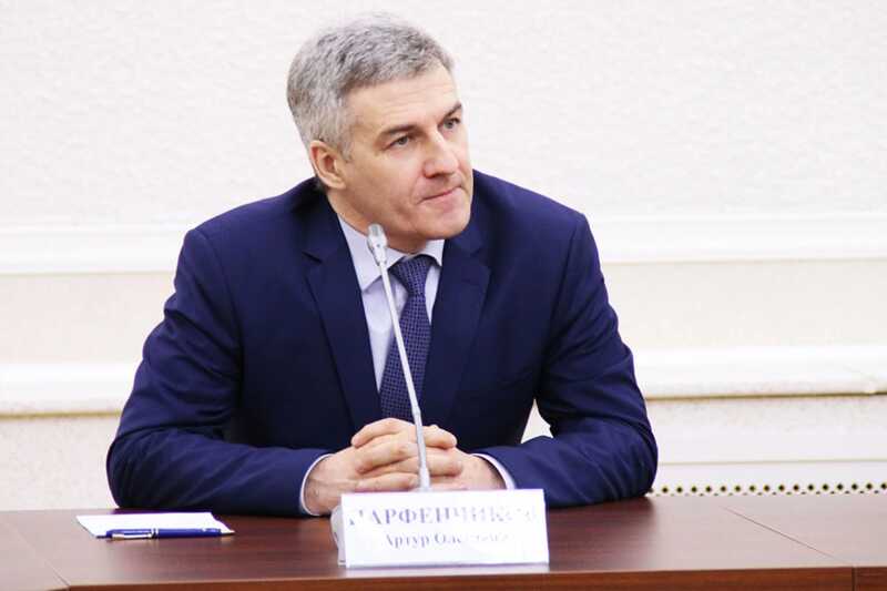 Вы здесь не тут: Глава Карелии давно не читал Конституцию?