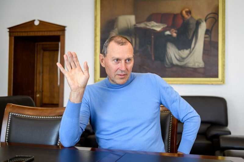 Беглый олигарх Андрей Березин пытается избежать ответственности за разрушающиеся новостройки разоренного Евроинвеста