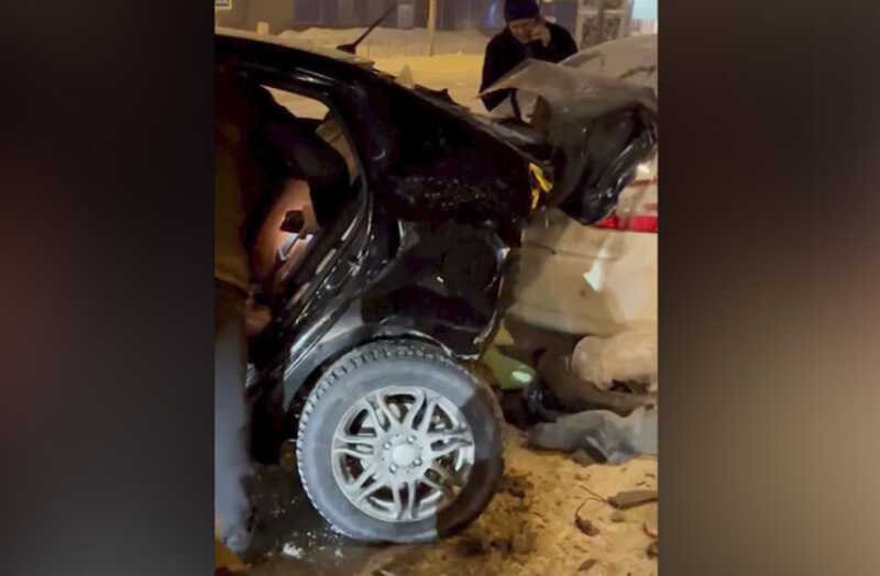В Новосибирске водитель Mercedes устроил массовое ДТП
