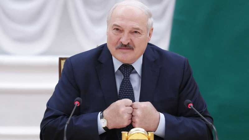 Режим Лукашенко зарабатывает миллионы долларов на контрабанде табака в Британию