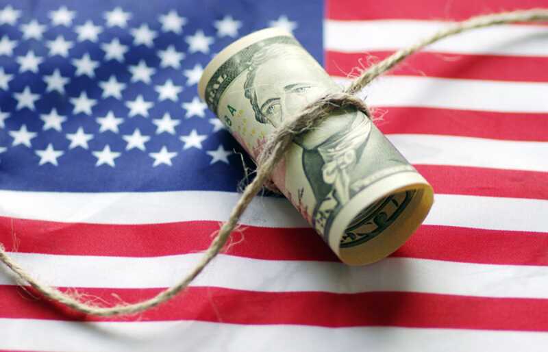 Долг домохозяйств в США за прошлый год обновил исторический рекорд