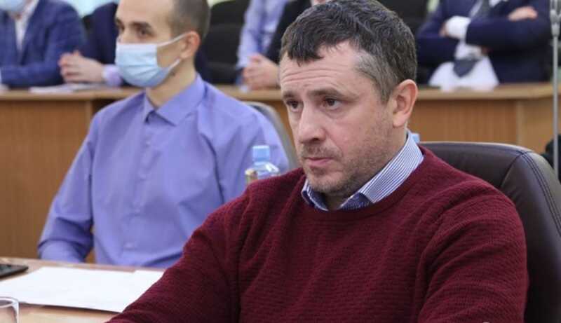 Евгений Каверзин сохранил мандат: конец разборкам, или повестка в суд?