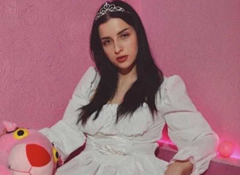 Внучка Зюганова разместила в соцсети фотосессию в крови