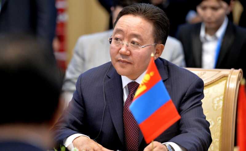 "Алкоголь повлиял на ее разум": экс-президент Монголии высказался о "даме из МИД РФ"