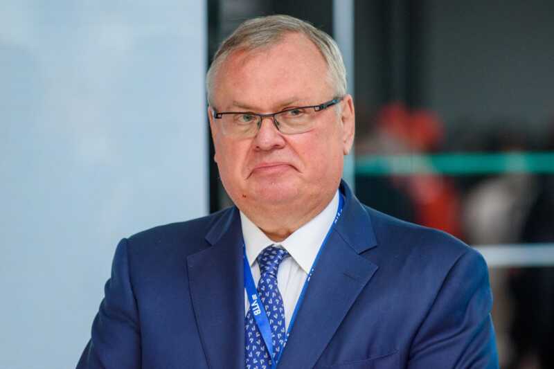 Как гарнизон полиции Москвы отправили к Андрею Костину