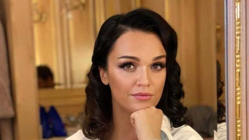 Певица Слава рассказала о своих долгах