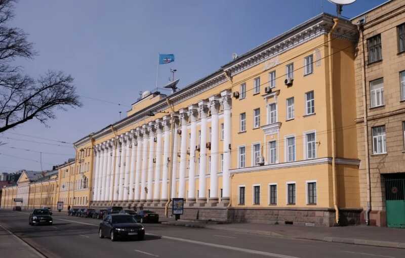 В Военно-космической академии на ремонт сбрасывались мертвые души