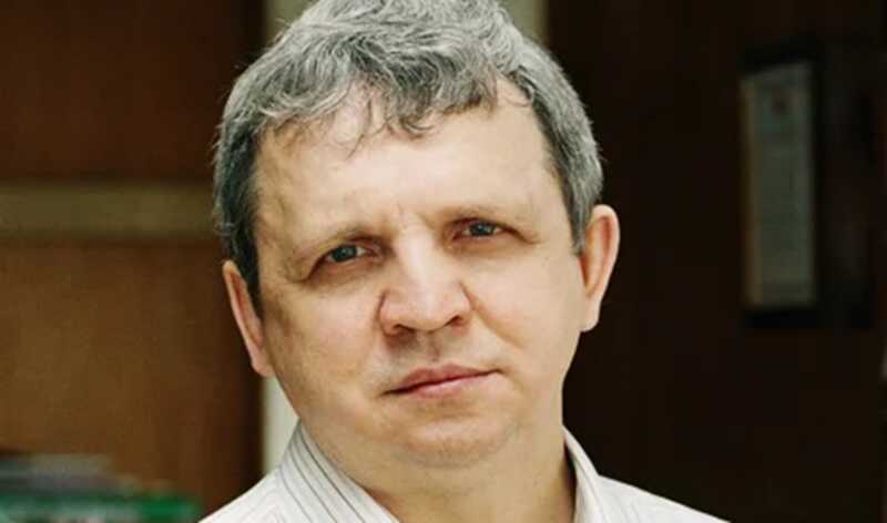 Олигарх Антипов пишет письма на деревню дедушке