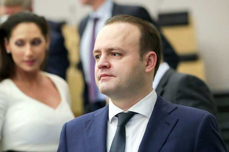 Даванков кормится вместе с властью