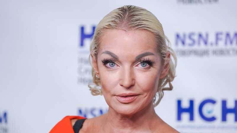 "Золотое кольцо": 48-летняя Волочкова опять как невеста