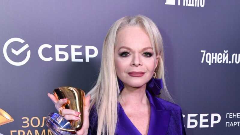 Долина рассказала, как справилась с последствиями травли без помощи психолога