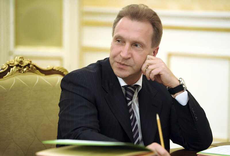 Сюзанна, Иванов и Шувалов