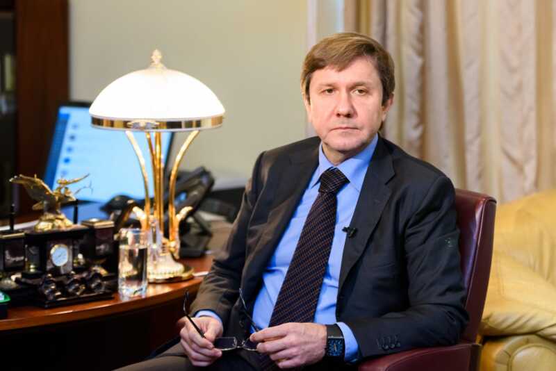 Узун не "Просвещением" единым