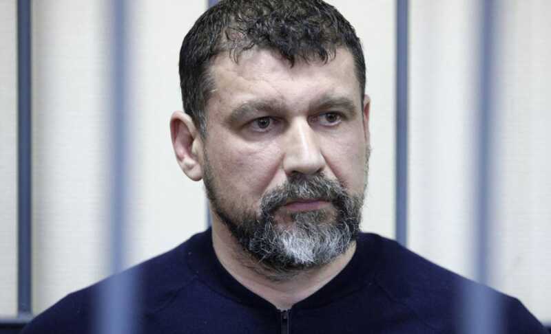 В Санкт-Петербурге сотрудники правоохранительных органов задержали заместителя главы администрации Василеостровского района