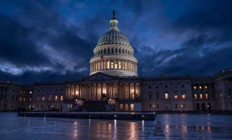 Сенат Конгресса США утвердил пакет законопроектов по предоставлению военной помощи Украине