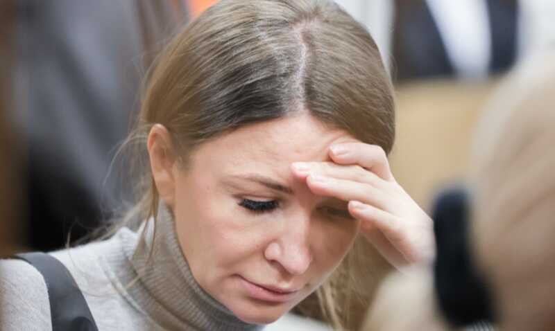 Муж Блиновской, служащий в воинской части, просит отпустить ее из СИЗО