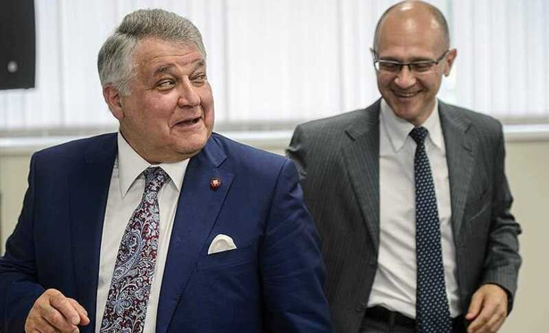 С поста главы ВК хотят выгнать сына Кириенко
